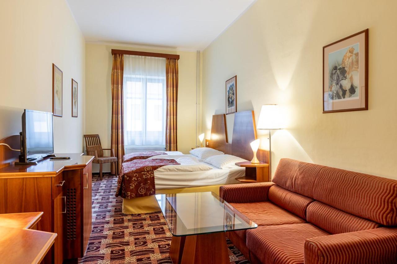 Grandhotel Zvon Ceske Budejovice Exterior foto