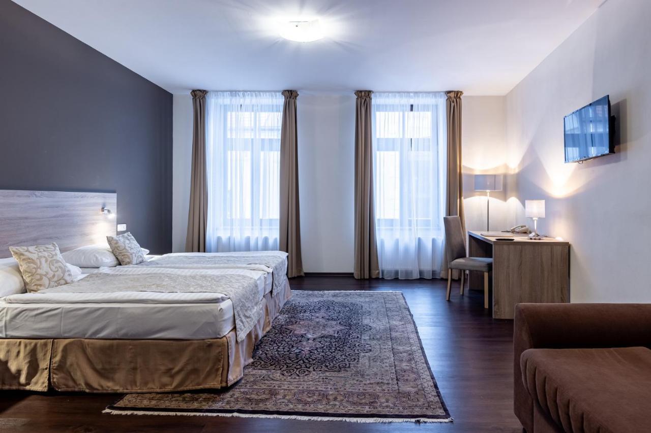 Grandhotel Zvon Ceske Budejovice Exterior foto
