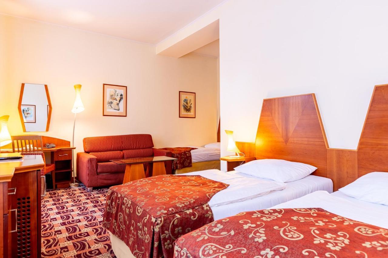 Grandhotel Zvon Ceske Budejovice Exterior foto