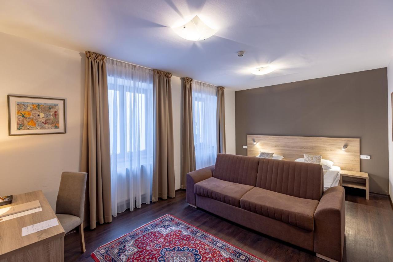 Grandhotel Zvon Ceske Budejovice Exterior foto
