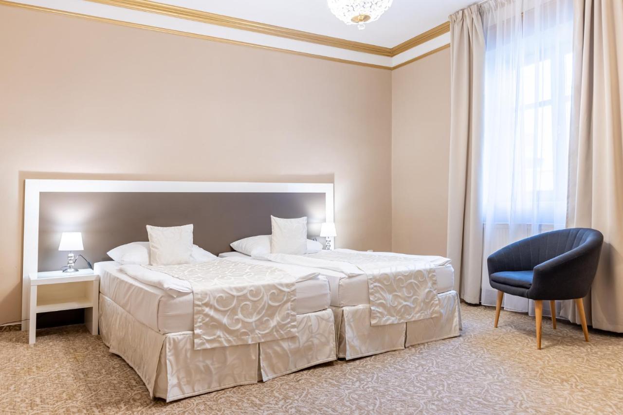 Grandhotel Zvon Ceske Budejovice Exterior foto