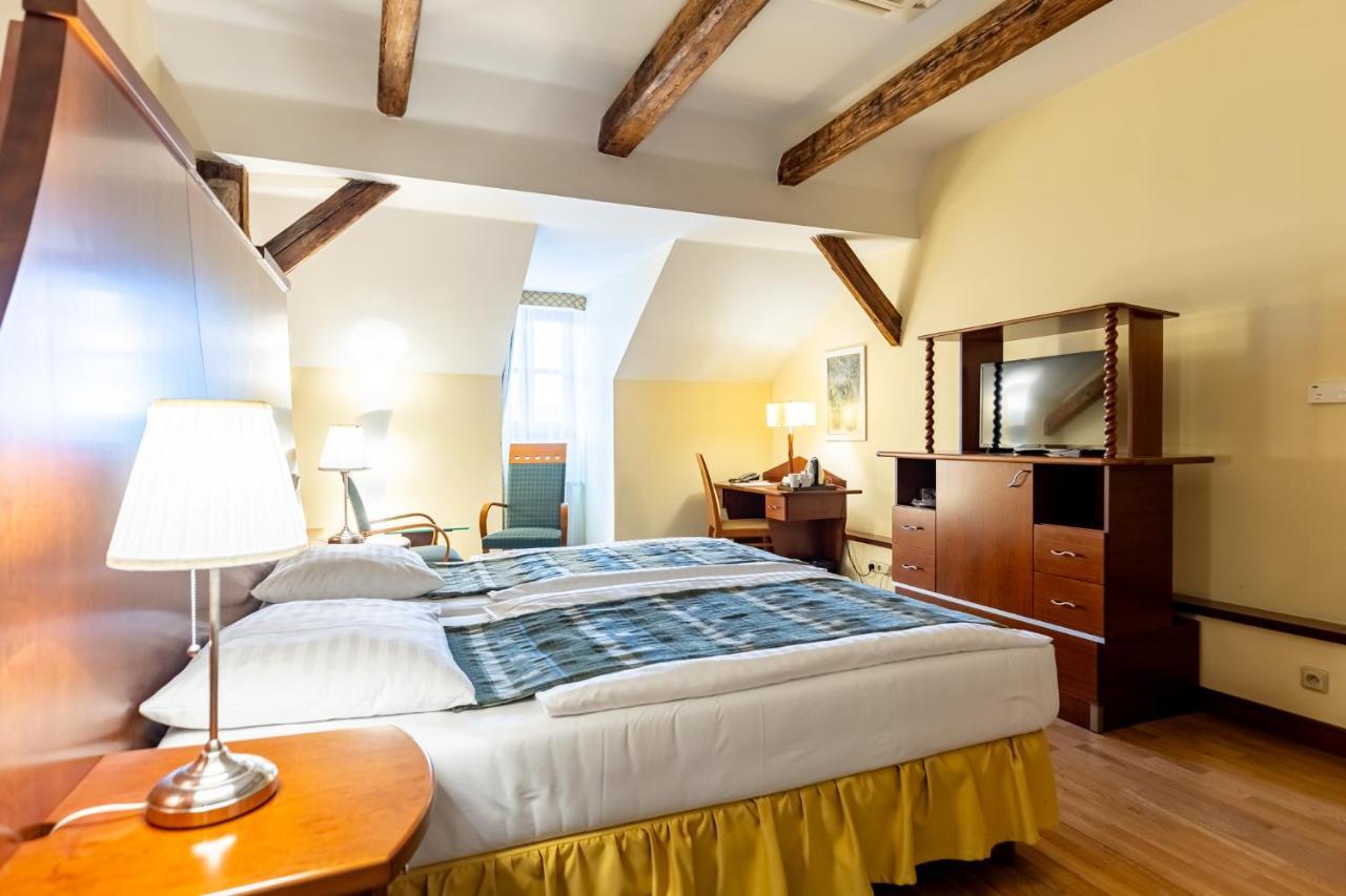 Grandhotel Zvon Ceske Budejovice Exterior foto