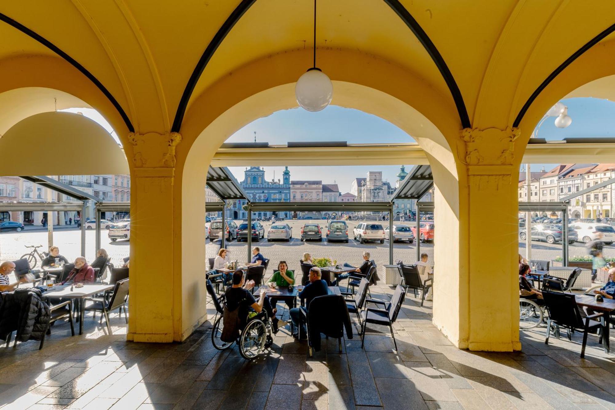 Grandhotel Zvon Ceske Budejovice Exterior foto