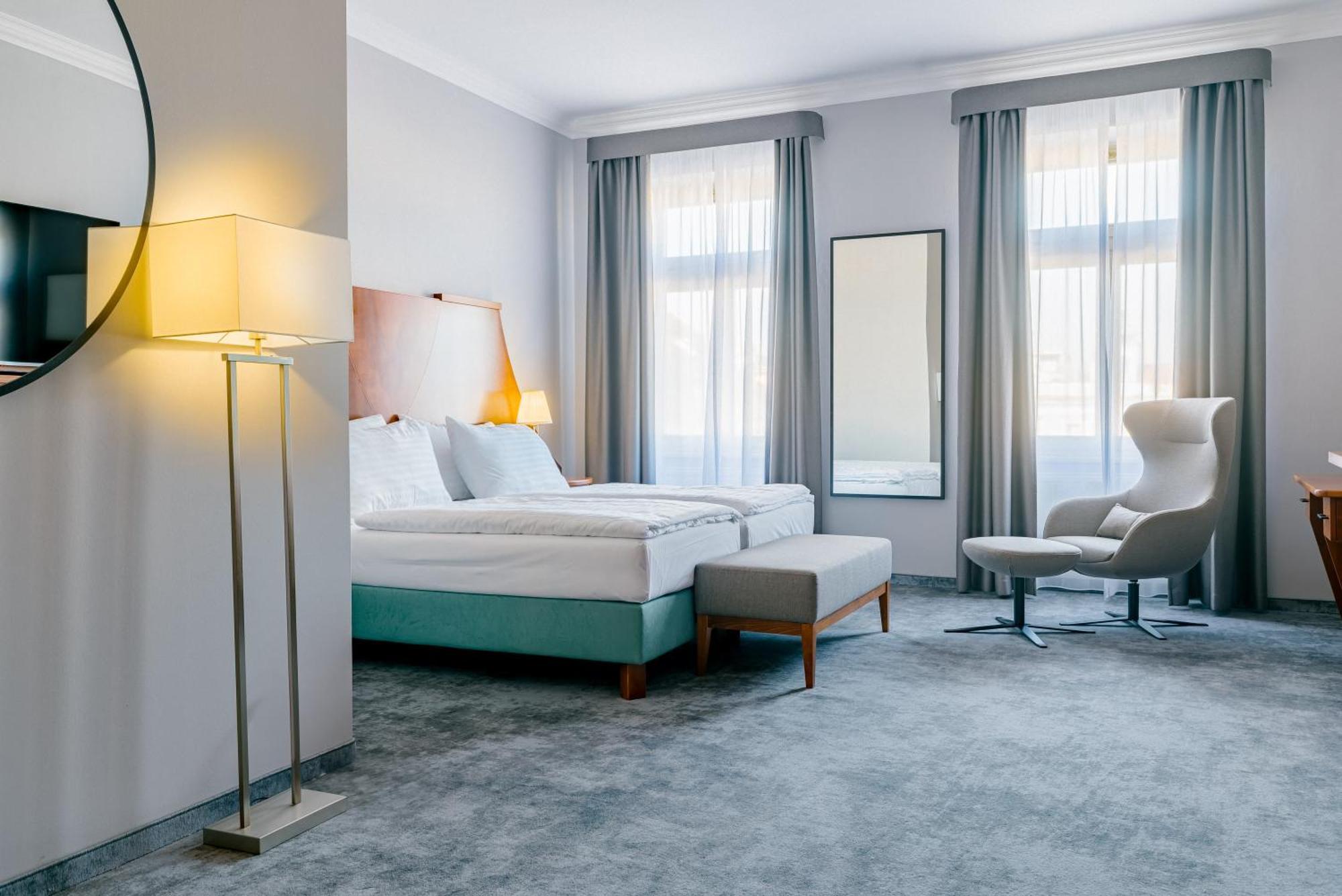 Grandhotel Zvon Ceske Budejovice Exterior foto